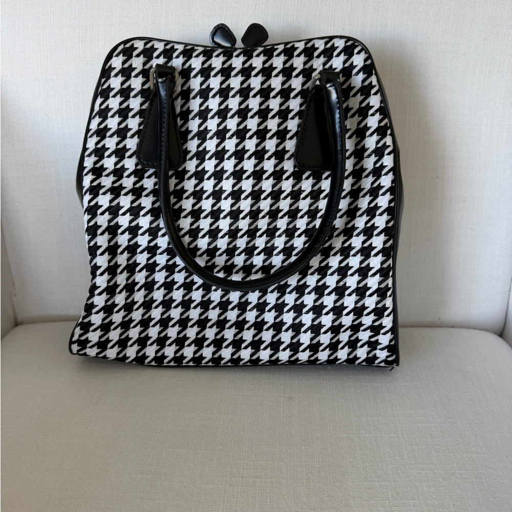 Classic Kiss lock Houndstooth Black & White Tote Bag